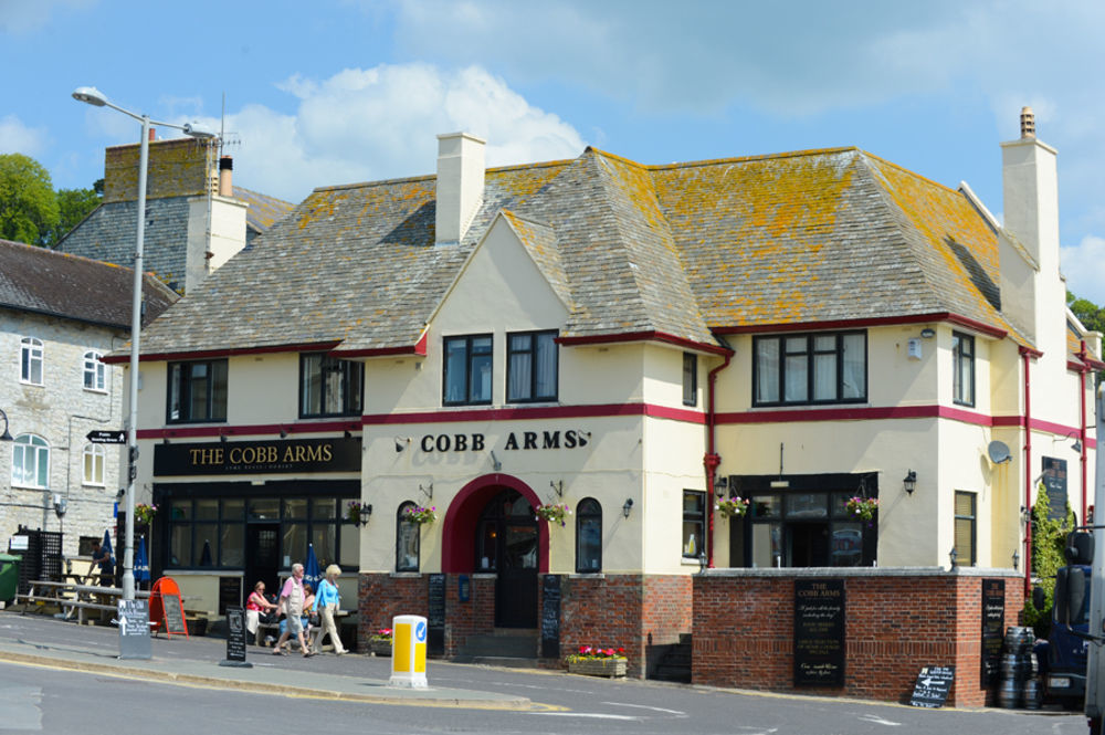 ホテル Cobb Arms ライム・レジス エクステリア 写真